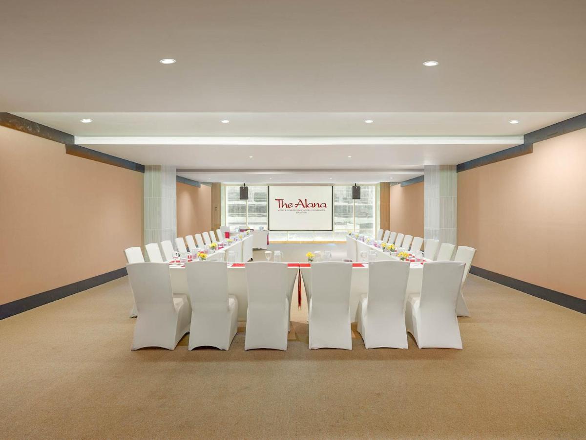 The Alana Yogyakarta Hotel And Convention Center Sleman  Exterior photo