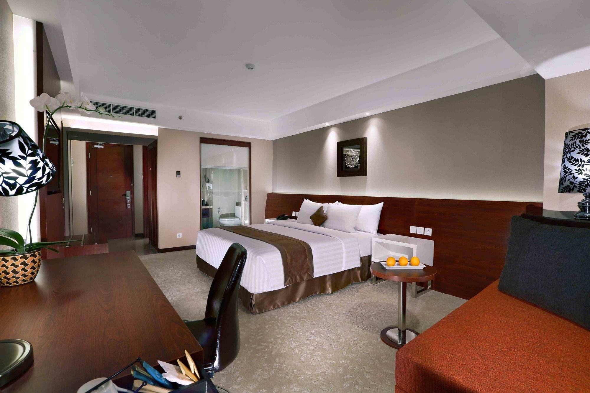The Alana Yogyakarta Hotel And Convention Center Sleman  Exterior photo
